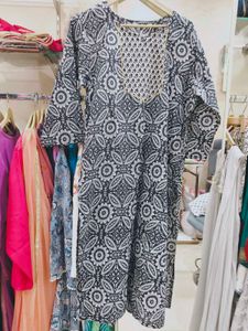 Stylish Black & White Printed Kurta