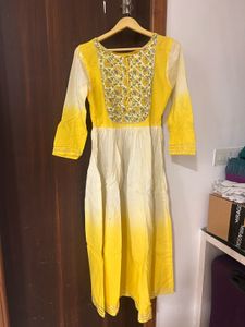 Yellow Ombre Embroidered Cotton Kurta Set for Wome
