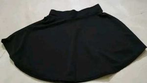 Stylish Black Skirt Outfit