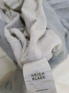 Gray Anime Graphic Sweatshirt