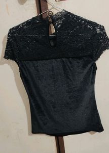 Black Velvet Top 👕