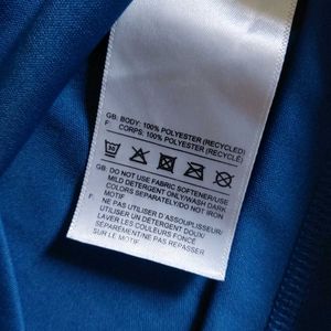 FREE SHIPPING Reebok Active T-Shirt - Medium