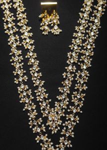 Stunning Pearl & Kundan Necklace Set