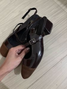 PRICE DROP!!! MARY JANE BROWN !!