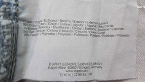 Esprit Women's Medium Wash Denim Capri