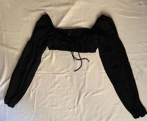 Cutter & Buck Black Crop Top 🖤