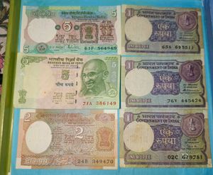 5,2&amp;1 Ruppee Note in New Condition