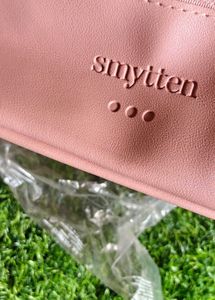 Smytten Bow Clutch Bag