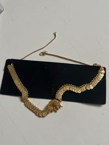 Elegant Gold Coin Necklace