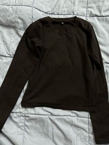 Classic Black Long Sleeve fitted T-Shirt