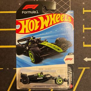 Hot Wheels F1 Kick Sauber Race Car