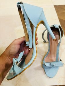blue heels