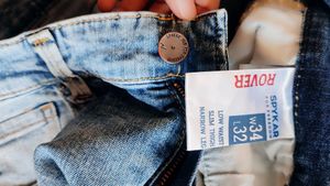 men's jeans