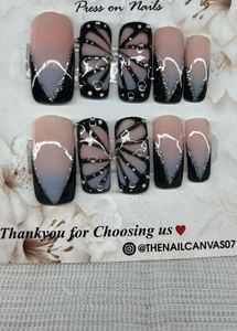 Butterfly Press-On Nails Set