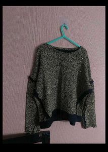 Cropped Long Sleeve Top