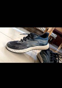 Stylish Blue Running Shoes