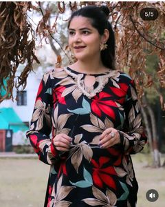 Black floral kurta with lace detailing