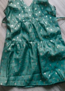 Frock with bow