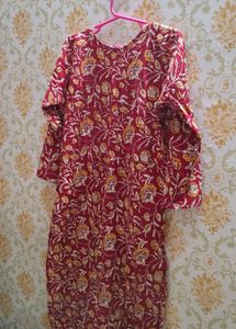 red kurti for women