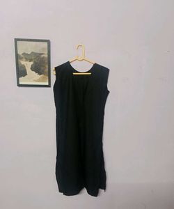 Sleeveless Black Top