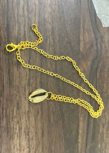 Gold Sea Shell necklace
