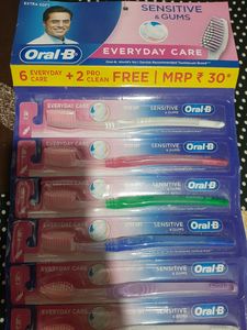 NEW 8 PC BRUSH ORAL -B VERY SOFT