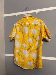 Men's Yellow Floral Short Sleeve Shirt