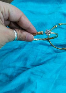 Elegant Gold Bangles with Stone