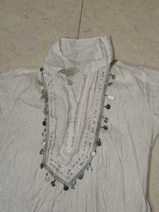 Elegant White Kurta with Sequins