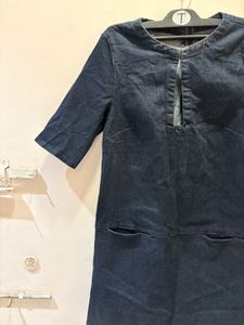 Chic Denim strachable Dress with Modern Cut