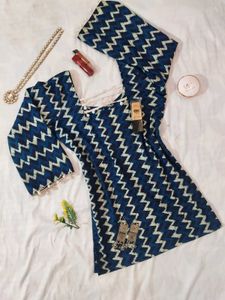 Stylish Blue Zigzag Print Kurta