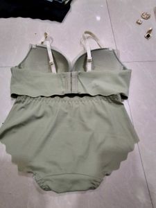 Cute Ruffled Bra &amp; Brief Set