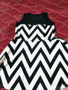 Chevron Print Fit & Flare top
