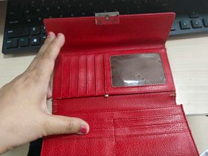 Red B-YES wallet