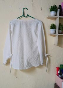 Elegant White Textured top