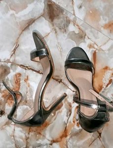 Stylish Metallic Stiletto heels