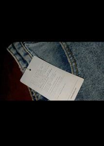 Stylish Ripped Light Wash Jeans