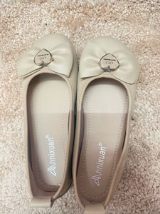 Chinese Cute Cream Ballet Flats
