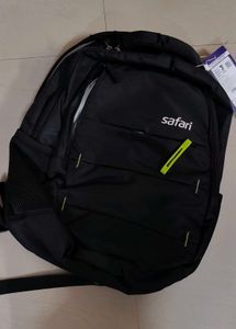 Safari 38L Laptop Bag New With Tag