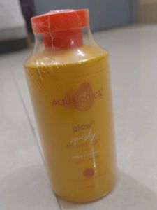 Aqualogica Glow Squishy Shower Gel
