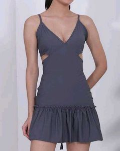 Deep V Cut-Out Dress (S) 💫