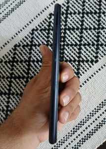 samsung and realme handset
