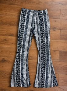 Vintage-Style Paisley Bell Bottom Fl