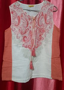 ottoNew Sleeveless Branded Top . Very Good Fittin