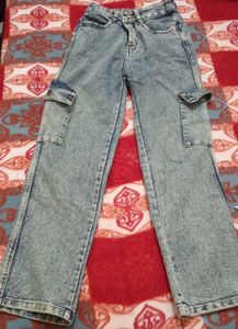 Light wash Cargo jeans 🩵