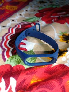MI BAND 3 WITH 2 STRAP AND CHARGING CABLE