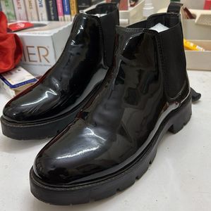 Shiny Black Chelsea Boots