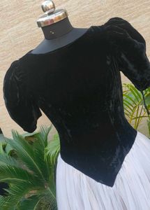 Elegant Black &amp; White Tulle Gown