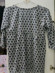 Beautiful Embroidered Kurti