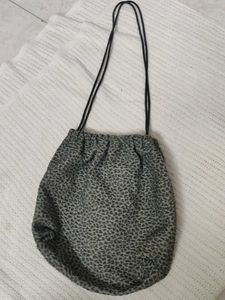Vintage Leopard Print Drawstring Bag